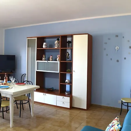 Apartment Lungomare 1 Sant Isidoro (Apulia)