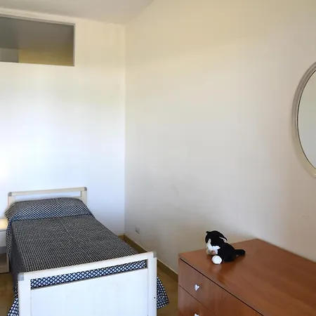 Lungomare 1 Apartment *