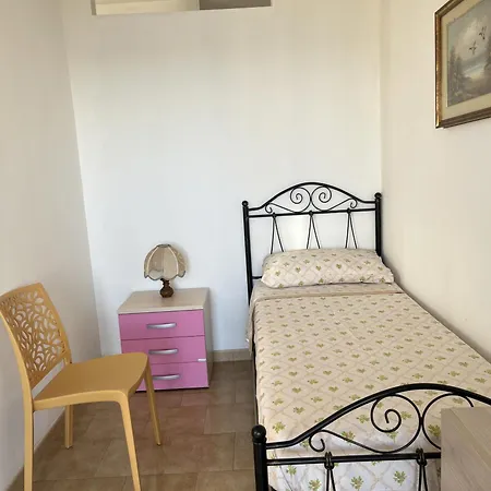 Lungomare 1 Apartment *