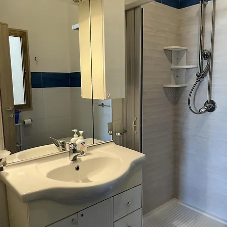 Lungomare 1 Apartman *